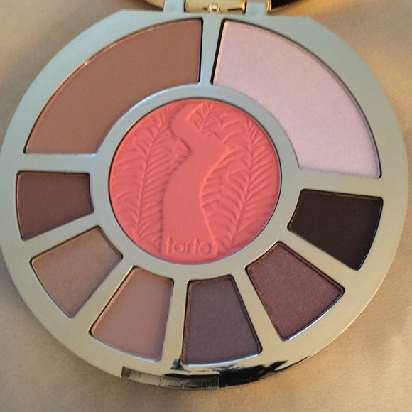 tarte Other - BN Tarte Showstopper Day Palette